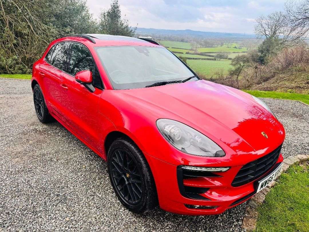 A 2016 PORSCHE MACAN 3.0T V6 GTS SUV 5dr Petrol PDK 4WD Euro 6 (s/s) (360 ps) A 2016 PORSCHE MACAN 3.0T V6 GTS SUV 5dr Petrol PDK 4WD Euro 6 (s/s) (360 ps)