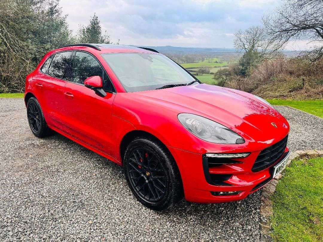 2016 PORSCHE MACAN 2016 PORSCHE MACAN
