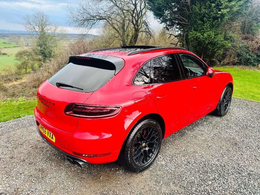 2016 PORSCHE MACAN 2016 PORSCHE MACAN