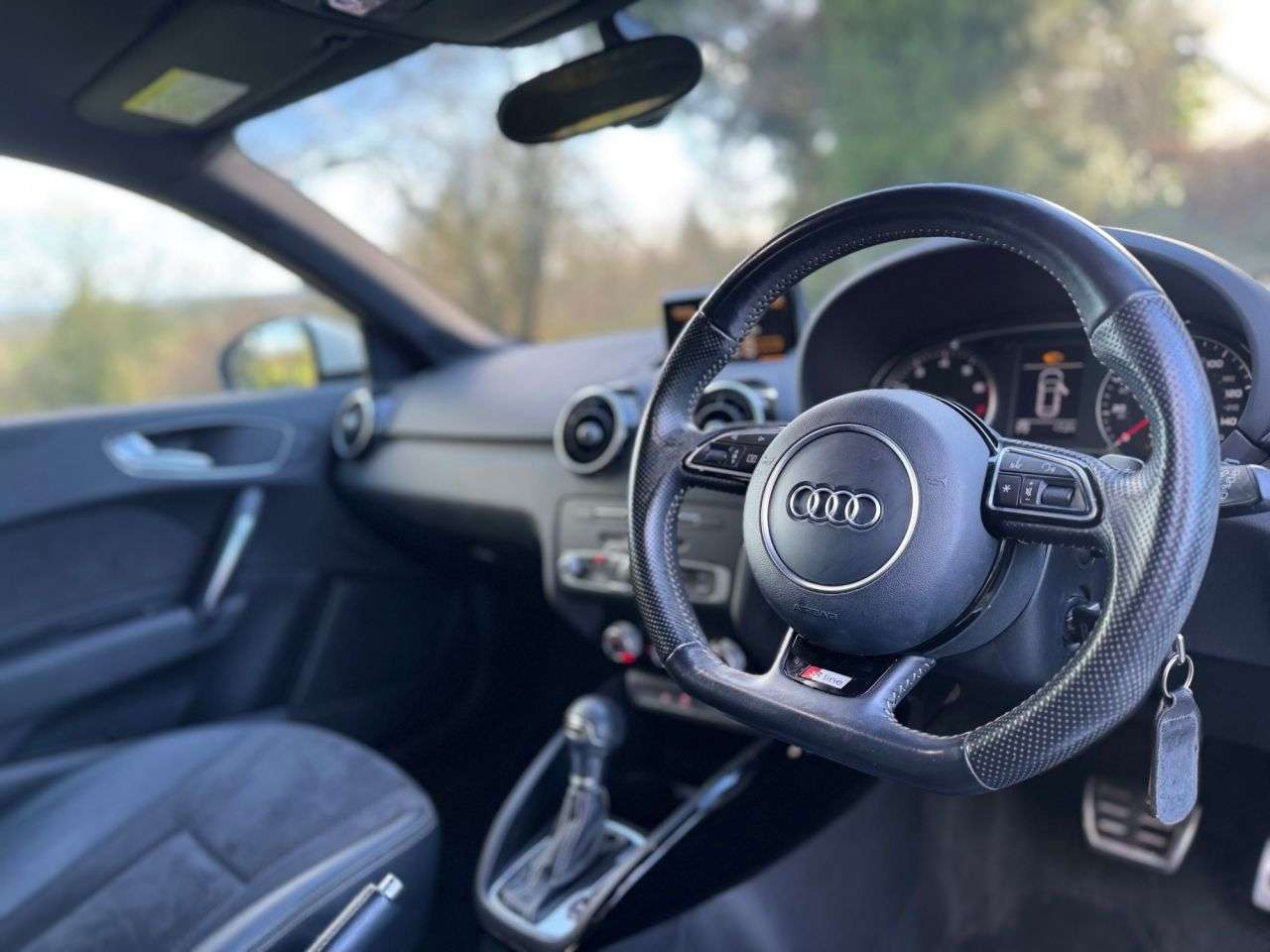 2016 AUDI A1 2016 AUDI A1