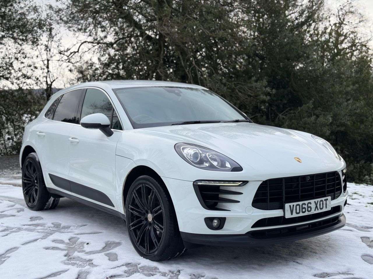 2016 PORSCHE MACAN 2016 PORSCHE MACAN