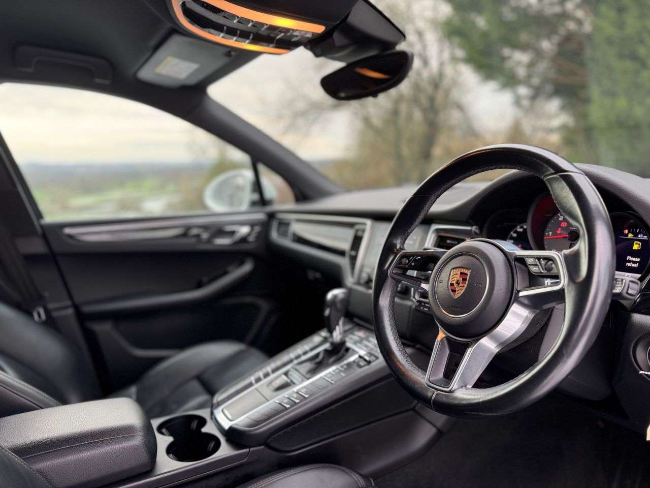 A 2016 PORSCHE MACAN 3.0 TD V6 S SUV 5dr Diesel PDK 4WD Euro 6 (s/s) (258 ps) A 2016 PORSCHE MACAN 3.0 TD V6 S SUV 5dr Diesel PDK 4WD Euro 6 (s/s) (258 ps)