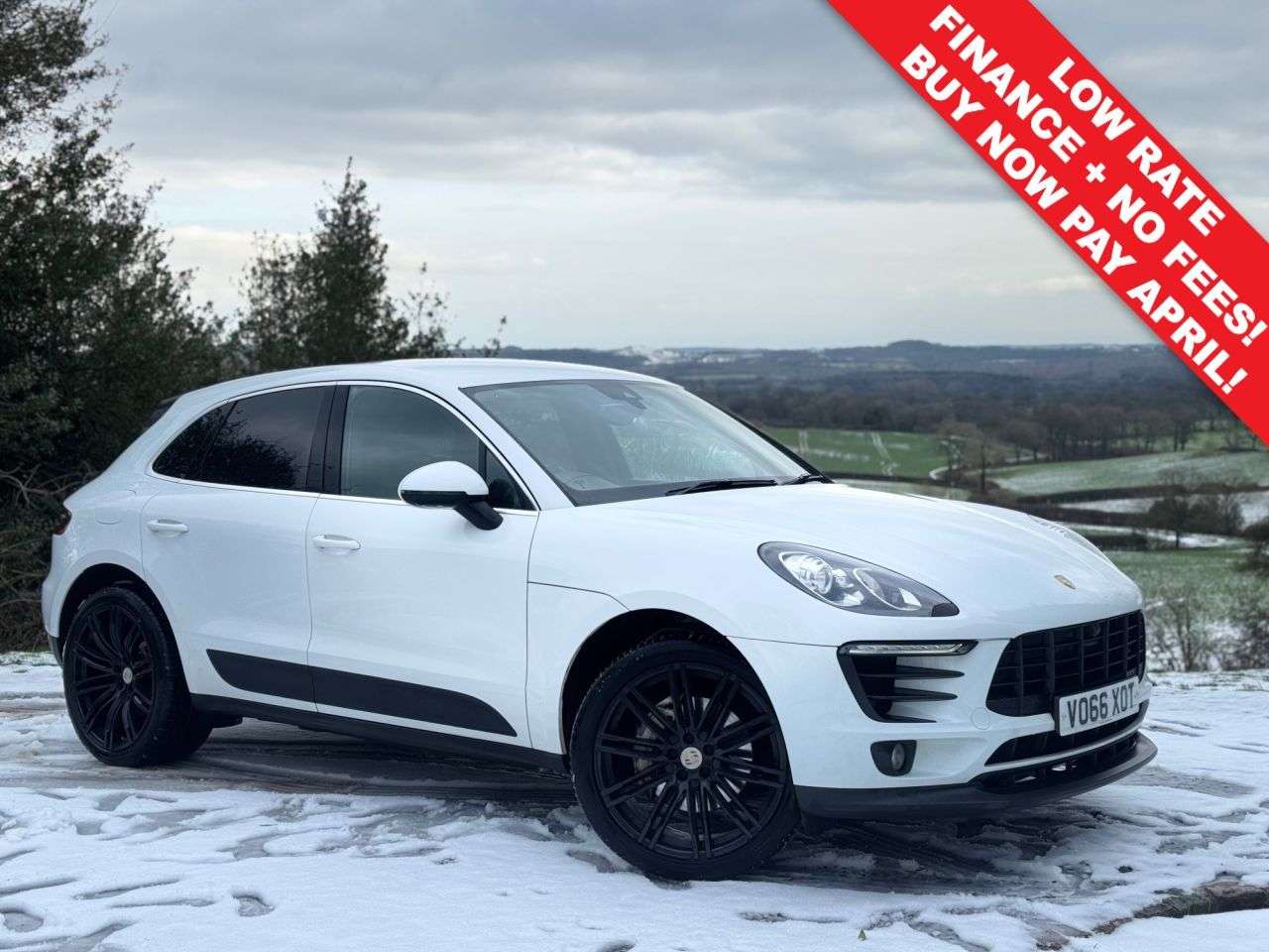 A 2016 PORSCHE MACAN 3.0 TD V6 S SUV 5dr Diesel PDK 4WD Euro 6 (s/s) (258 ps) A 2016 PORSCHE MACAN 3.0 TD V6 S SUV 5dr Diesel PDK 4WD Euro 6 (s/s) (258 ps)