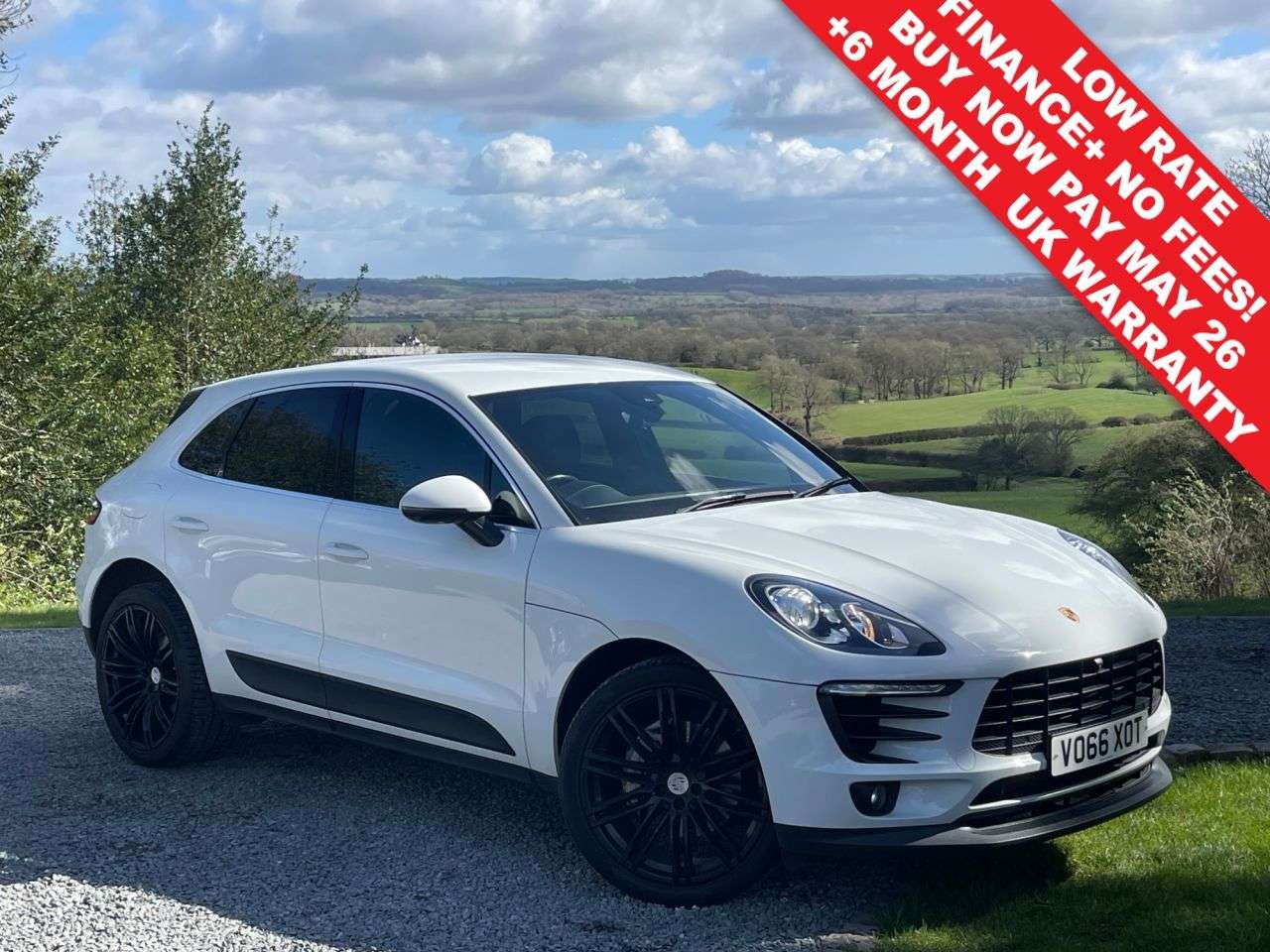 A 2016 PORSCHE MACAN 3.0 TD V6 S SUV 5dr Diesel PDK 4WD Euro 6 (s/s) (258 ps) A 2016 PORSCHE MACAN 3.0 TD V6 S SUV 5dr Diesel PDK 4WD Euro 6 (s/s) (258 ps)