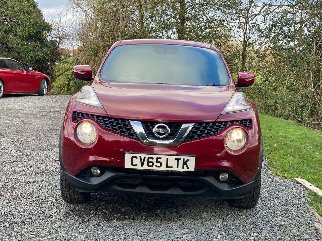 A 2015 NISSAN JUKE 1.6 Acenta Premium SUV 5dr Petrol XTRON Euro 6 (117 ps) A 2015 NISSAN JUKE 1.6 Acenta Premium SUV 5dr Petrol XTRON Euro 6 (117 ps)