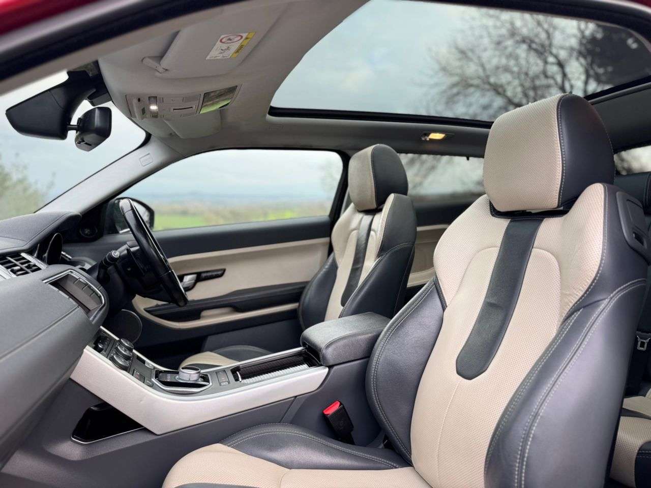 2015 LAND ROVER RANGE ROVER EVOQUE 2015 LAND ROVER RANGE ROVER EVOQUE