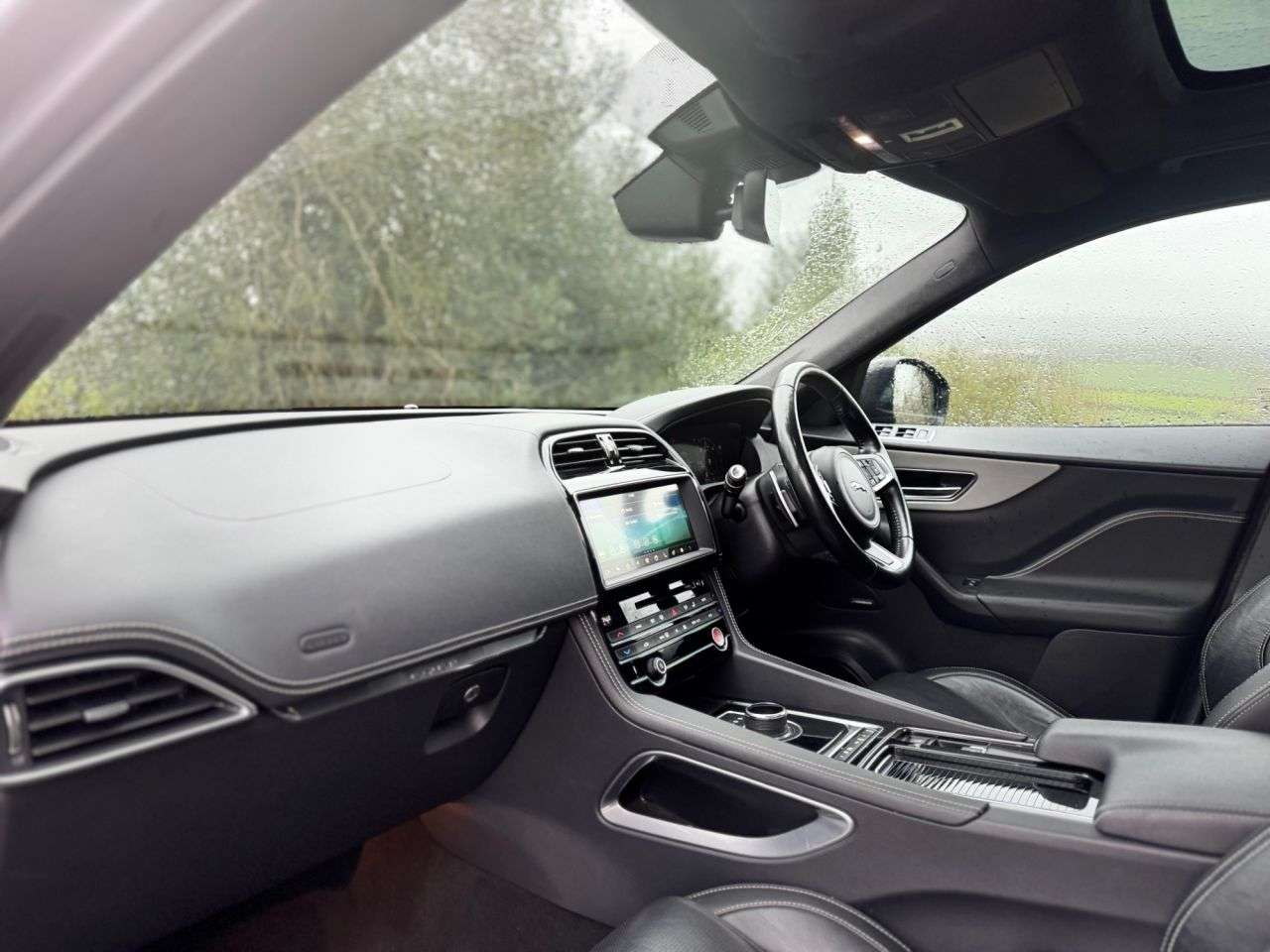 2019 JAGUAR F-PACE 2019 JAGUAR F-PACE