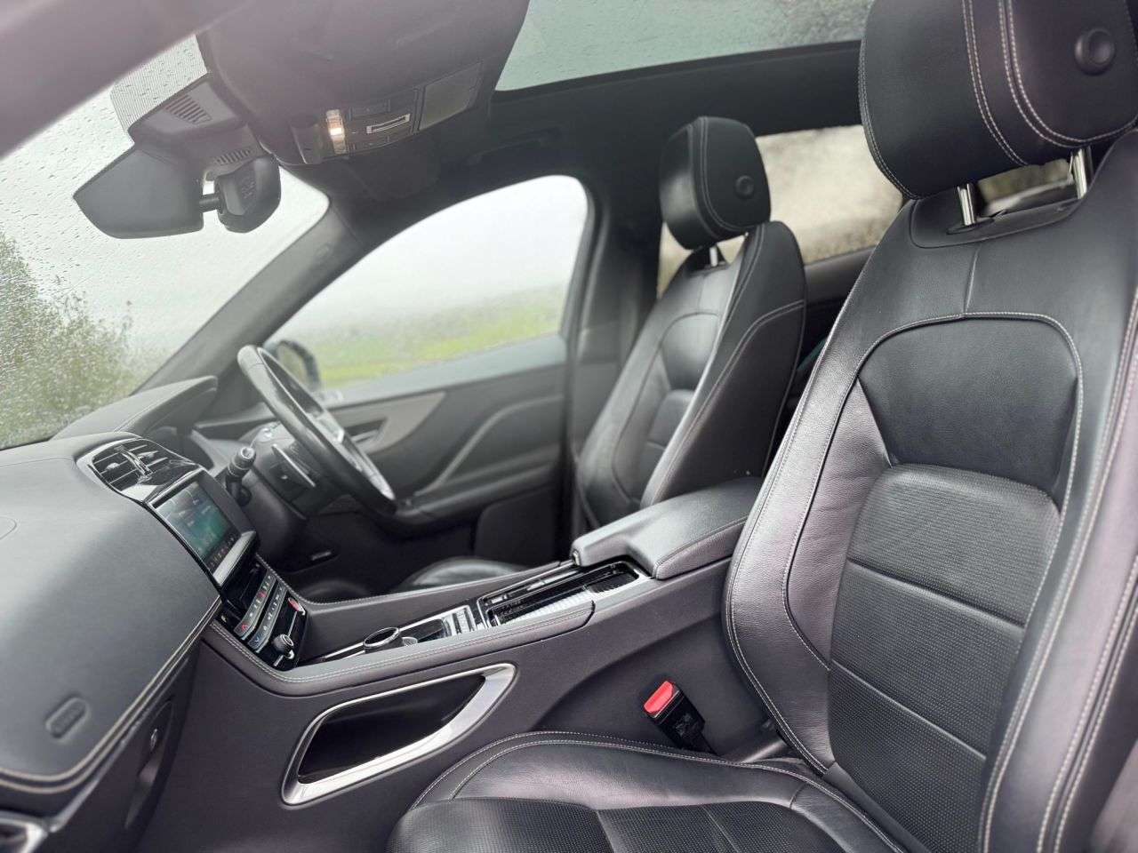 A 2019 JAGUAR F-PACE 2.0 D180 Chequered Flag SUV 5dr Diesel Auto AWD Euro 6 (s/s) (180 ps) A 2019 JAGUAR F-PACE 2.0 D180 Chequered Flag SUV 5dr Diesel Auto AWD Euro 6 (s/s) (180 ps)