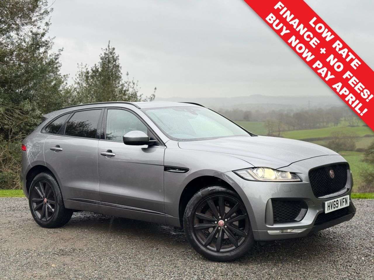 A 2019 JAGUAR F-PACE 2.0 D180 Chequered Flag SUV 5dr Diesel Auto AWD Euro 6 (s/s) (180 ps) A 2019 JAGUAR F-PACE 2.0 D180 Chequered Flag SUV 5dr Diesel Auto AWD Euro 6 (s/s) (180 ps)