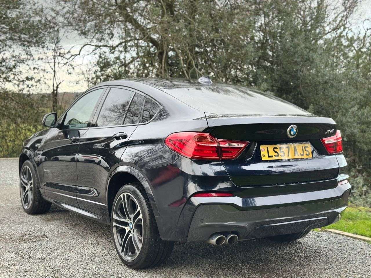 A 2016 BMW X4 3.0 30d M Sport SUV 5dr Diesel Auto xDrive Euro 6 (s/s) (258 ps) A 2016 BMW X4 3.0 30d M Sport SUV 5dr Diesel Auto xDrive Euro 6 (s/s) (258 ps)