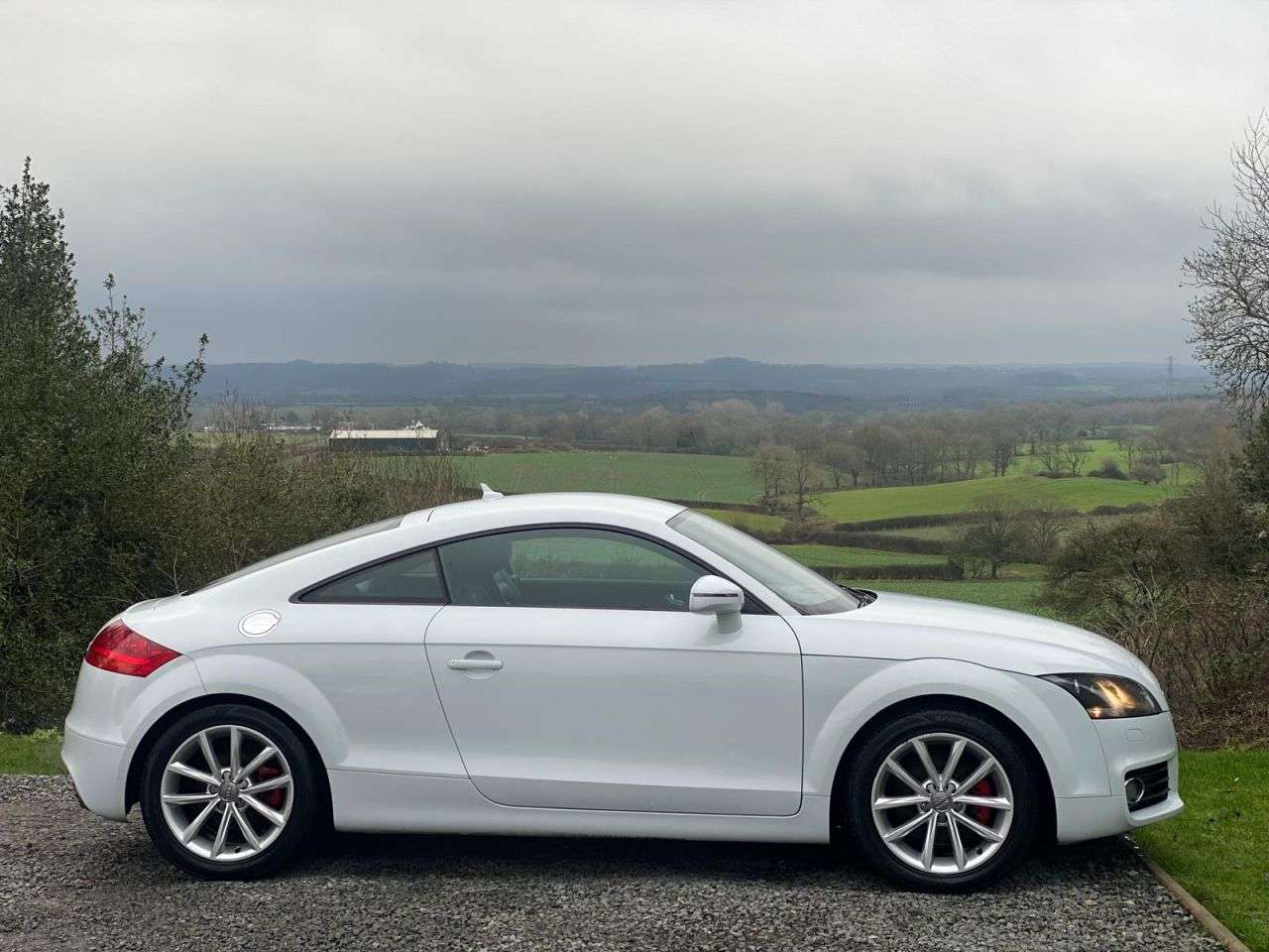 A 2012 AUDI TT 2.0 TFSI Sport Coupe 3dr Petrol S Tronic quattro Euro 5 (s/s) (211 ps) A 2012 AUDI TT 2.0 TFSI Sport Coupe 3dr Petrol S Tronic quattro Euro 5 (s/s) (211 ps)