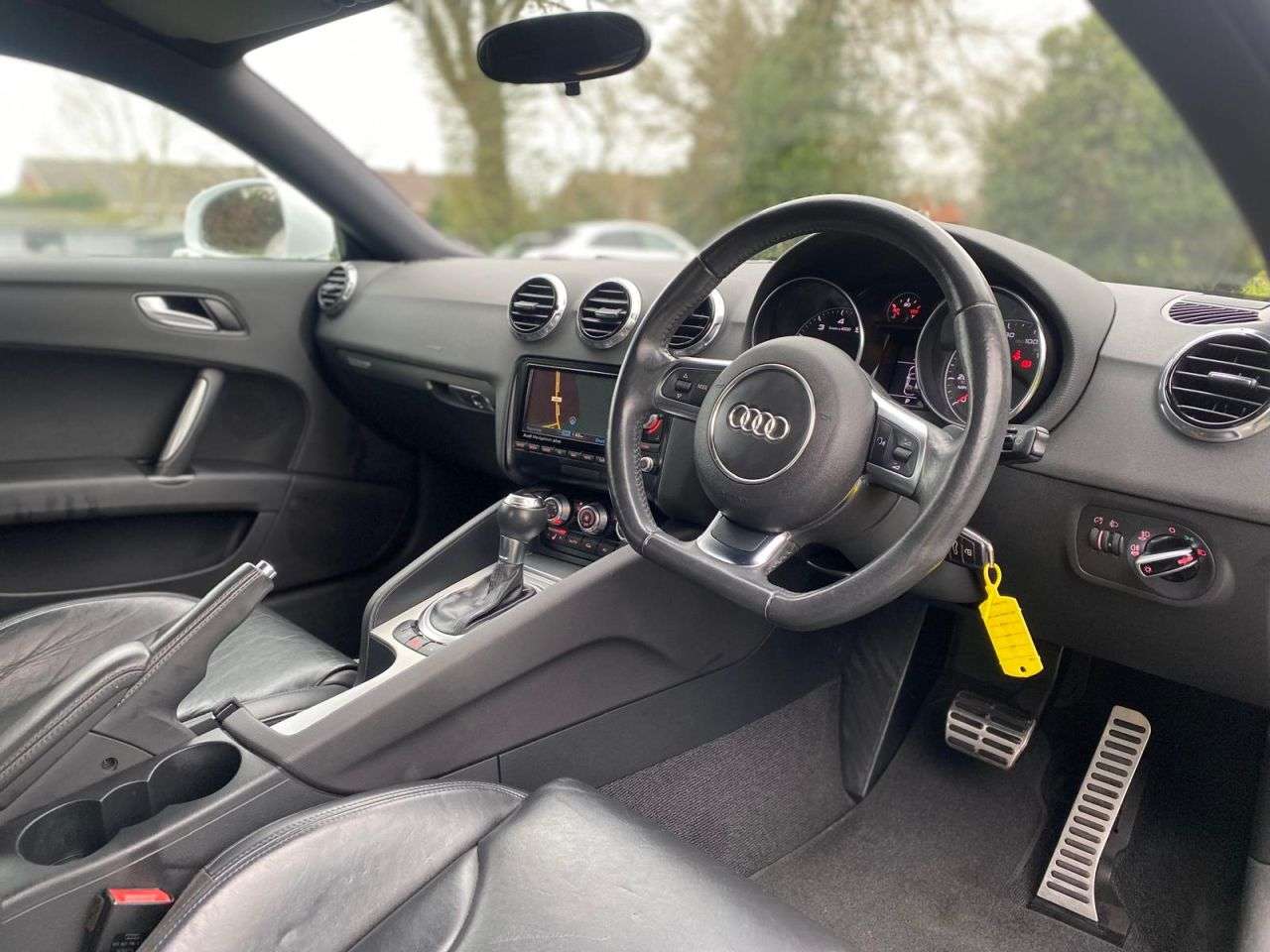 A 2012 AUDI TT 2.0 TFSI Sport Coupe 3dr Petrol S Tronic quattro Euro 5 (s/s) (211 ps) A 2012 AUDI TT 2.0 TFSI Sport Coupe 3dr Petrol S Tronic quattro Euro 5 (s/s) (211 ps)