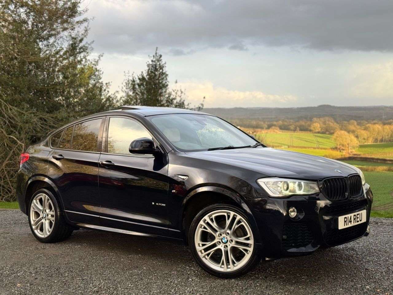 A 2014 BMW X4 3.0 30d M Sport SUV 5dr Diesel Auto xDrive Euro 6 (s/s) (258 ps) A 2014 BMW X4 3.0 30d M Sport SUV 5dr Diesel Auto xDrive Euro 6 (s/s) (258 ps)