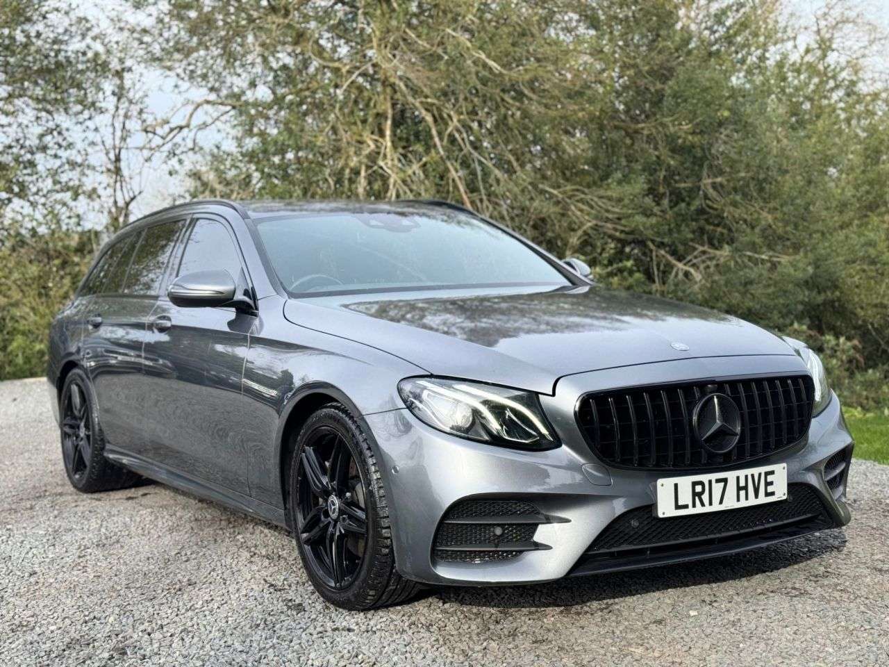 A 2017 MERCEDES-BENZ E-CLASS 2.0 E220d AMG Line Estate 5dr Diesel G-Tronic+ Euro 6 (s/s) (194 ps) ` A 2017 MERCEDES-BENZ E-CLASS 2.0 E220d AMG Line Estate 5dr Diesel G-Tronic+ Euro 6 (s/s) (194 ps) `