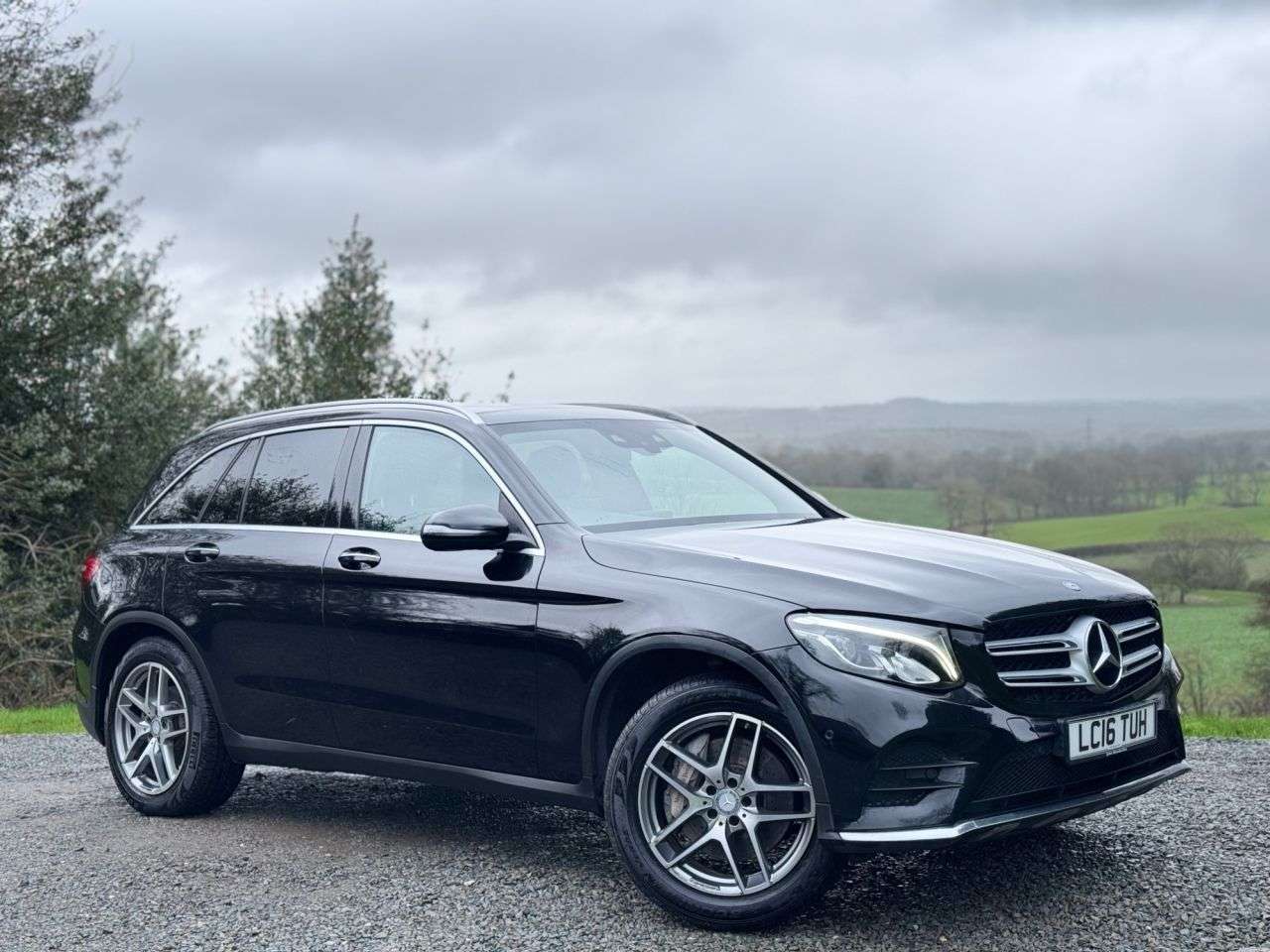 A 2016 MERCEDES-BENZ GLC 2.1 GLC250d AMG Line (Premium) SUV 5dr Diesel G-Tronic 4MATIC Euro 6 (s/s) A 2016 MERCEDES-BENZ GLC 2.1 GLC250d AMG Line (Premium) SUV 5dr Diesel G-Tronic 4MATIC Euro 6 (s/s)
