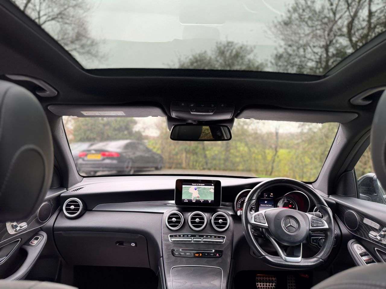 A 2016 MERCEDES-BENZ GLC 2.1 GLC250d AMG Line (Premium) SUV 5dr Diesel G-Tronic 4MATIC Euro 6 (s/s) A 2016 MERCEDES-BENZ GLC 2.1 GLC250d AMG Line (Premium) SUV 5dr Diesel G-Tronic 4MATIC Euro 6 (s/s)