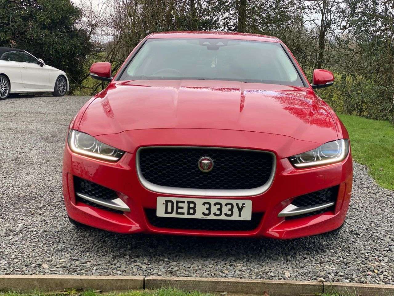 A 2018 JAGUAR XE 2.0d R-Sport Saloon 4dr Diesel Auto Euro 6 (s/s) (180 ps) A 2018 JAGUAR XE 2.0d R-Sport Saloon 4dr Diesel Auto Euro 6 (s/s) (180 ps)