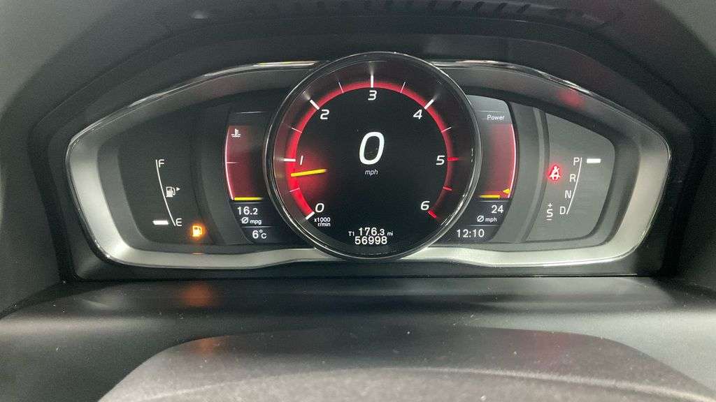 2015 VOLVO XC60 2015 VOLVO XC60