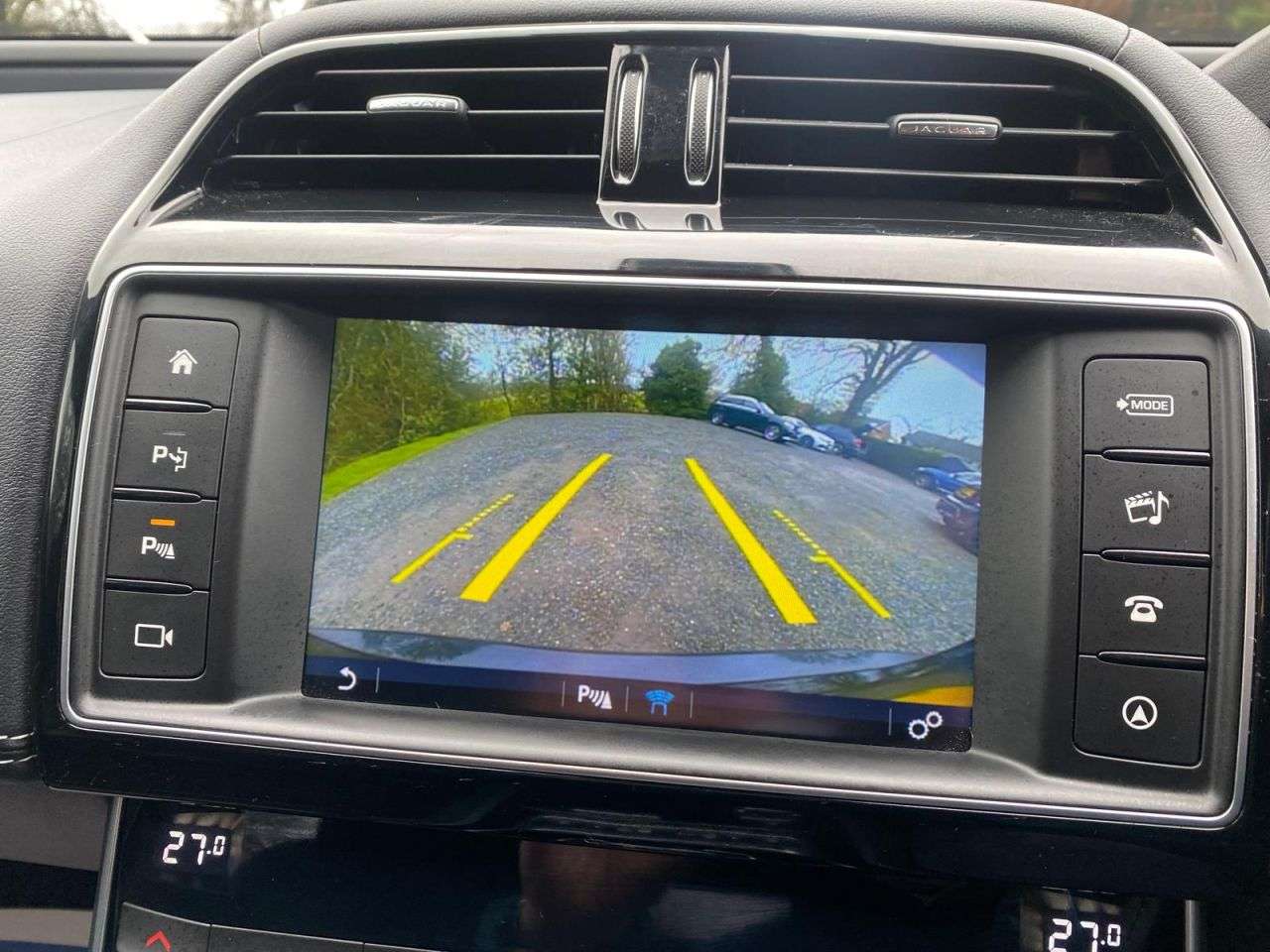 2017 JAGUAR XE 2017 JAGUAR XE