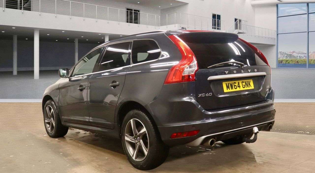 A 2014 VOLVO XC60 2.4 D5 R-Design Nav SUV 5dr Diesel Geartronic AWD Euro 5 (215 ps) A 2014 VOLVO XC60 2.4 D5 R-Design Nav SUV 5dr Diesel Geartronic AWD Euro 5 (215 ps)