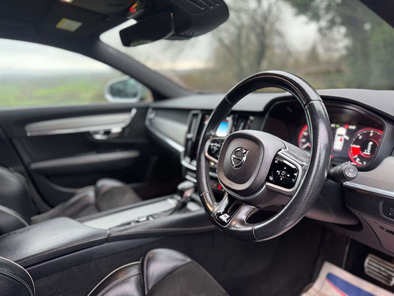 2018 VOLVO V90 2018 VOLVO V90