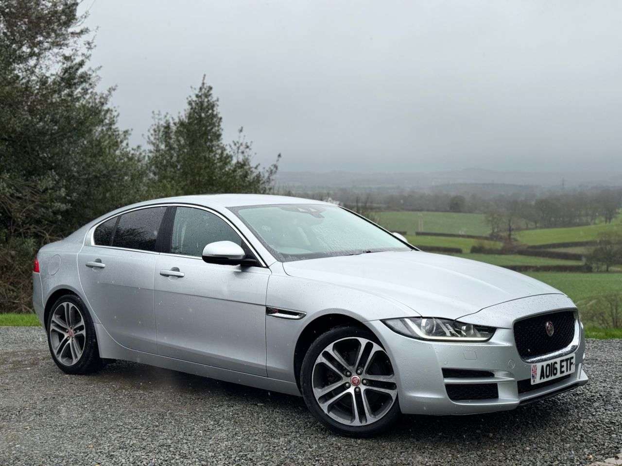 A 2016 JAGUAR XE 2.0d Portfolio Saloon 4dr Diesel Auto Euro 6 (s/s) (180 ps) A 2016 JAGUAR XE 2.0d Portfolio Saloon 4dr Diesel Auto Euro 6 (s/s) (180 ps)