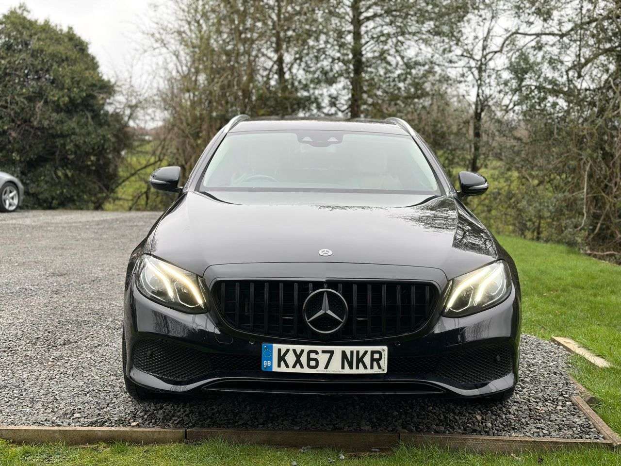 A 2017 MERCEDES-BENZ E-CLASS 2.0 E220d SE Estate 5dr Diesel G-Tronic+ Euro 6 (s/s) (194 ps) A 2017 MERCEDES-BENZ E-CLASS 2.0 E220d SE Estate 5dr Diesel G-Tronic+ Euro 6 (s/s) (194 ps)