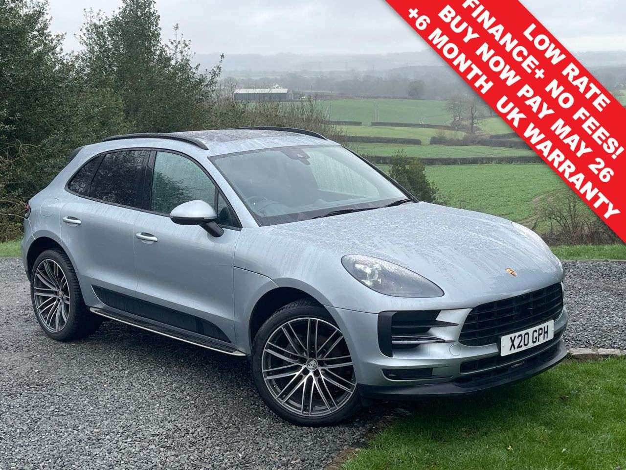 A 2018 PORSCHE MACAN 2.0T SUV 5dr Petrol PDK 4WD Euro 6 (s/s) (245 ps) A 2018 PORSCHE MACAN 2.0T SUV 5dr Petrol PDK 4WD Euro 6 (s/s) (245 ps)