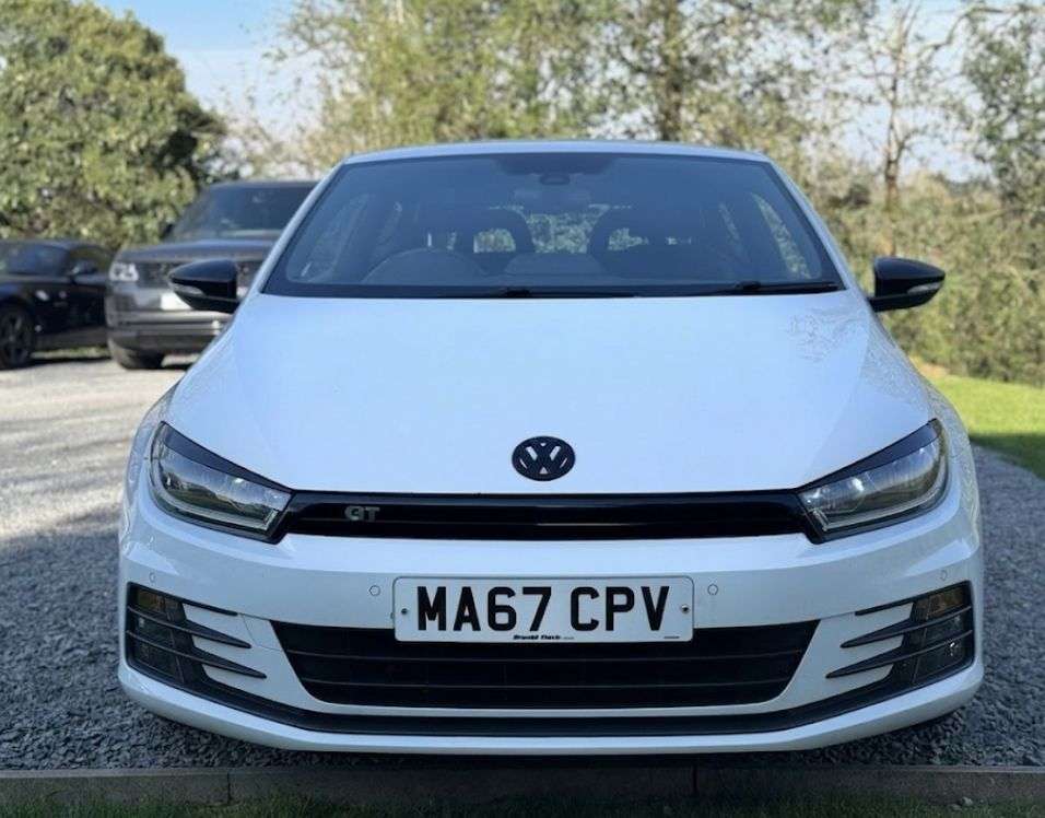 A 2017 VOLKSWAGEN SCIROCCO 2.0 TSI GT Hatchback 3dr Petrol DSG Euro 6 (s/s) (180 ps) A 2017 VOLKSWAGEN SCIROCCO 2.0 TSI GT Hatchback 3dr Petrol DSG Euro 6 (s/s) (180 ps)