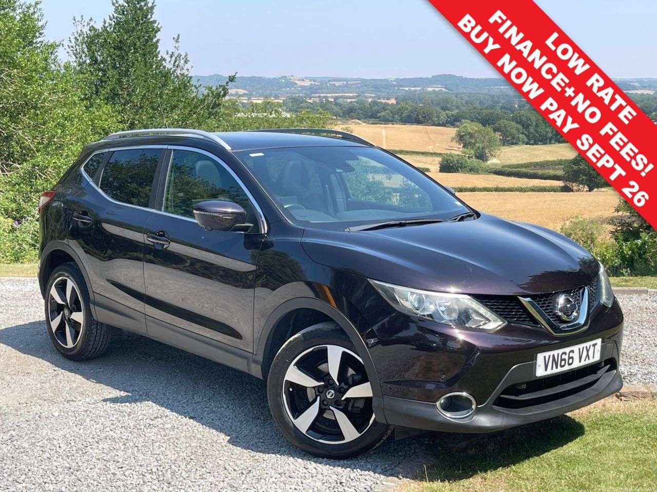 A 2016 NISSAN QASHQAI 1.2 DIG-T N-Vision SUV 5dr Petrol Manual 2WD Euro 6 (s/s) (115 ps) A 2016 NISSAN QASHQAI 1.2 DIG-T N-Vision SUV 5dr Petrol Manual 2WD Euro 6 (s/s) (115 ps)