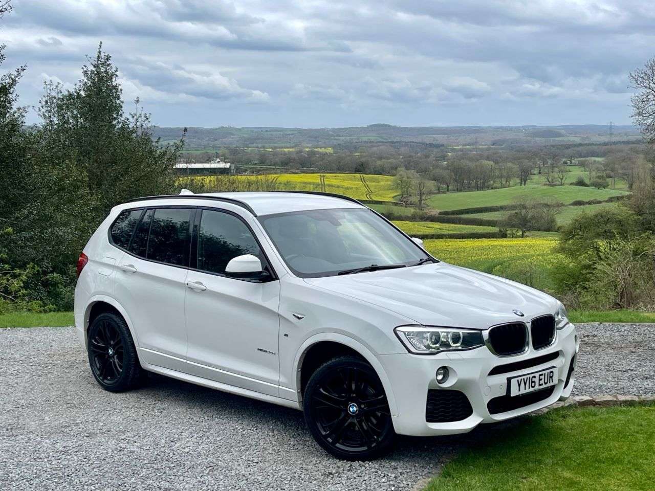 A 2016 BMW X3 2.0 20d M Sport SUV 5dr Diesel Auto xDrive Euro 6 (s/s) (190 ps) A 2016 BMW X3 2.0 20d M Sport SUV 5dr Diesel Auto xDrive Euro 6 (s/s) (190 ps)