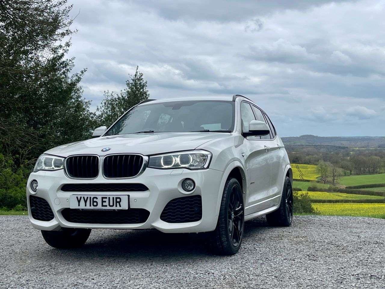 A 2016 BMW X3 2.0 20d M Sport SUV 5dr Diesel Auto xDrive Euro 6 (s/s) (190 ps) A 2016 BMW X3 2.0 20d M Sport SUV 5dr Diesel Auto xDrive Euro 6 (s/s) (190 ps)