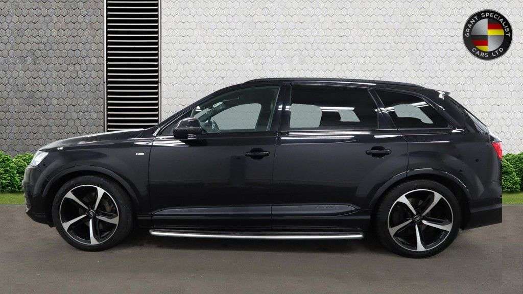 2019 AUDI Q7 2019 AUDI Q7