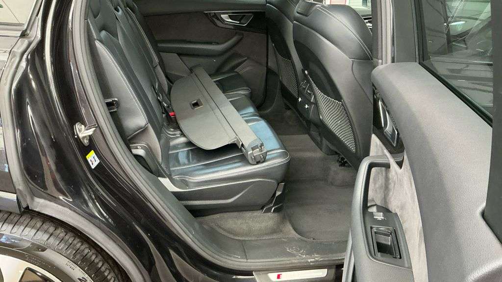 2019 AUDI Q7 2019 AUDI Q7