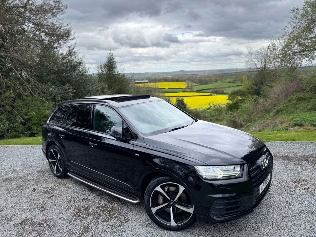 A 2019 AUDI Q7 3.0 TDI V6 50 Black Edition SUV 5dr Diesel Tiptronic quattro Euro 6 (s/s) ( A 2019 AUDI Q7 3.0 TDI V6 50 Black Edition SUV 5dr Diesel Tiptronic quattro Euro 6 (s/s) (