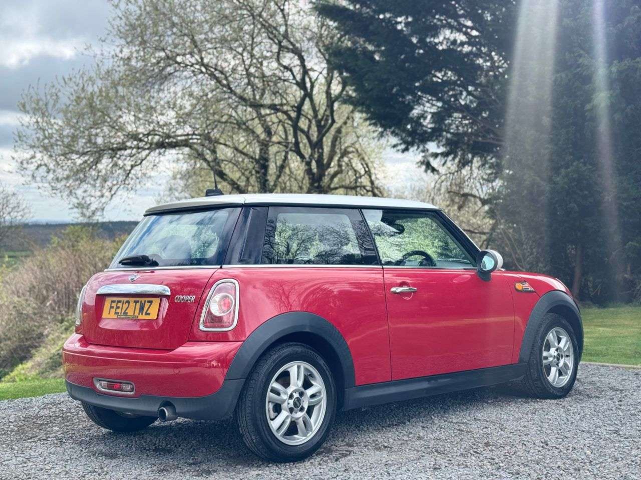 A 2012 MINI HATCH 1.6 Cooper Hatchback 3dr Petrol Manual Euro 5 (s/s) (122 ps) A 2012 MINI HATCH 1.6 Cooper Hatchback 3dr Petrol Manual Euro 5 (s/s) (122 ps)