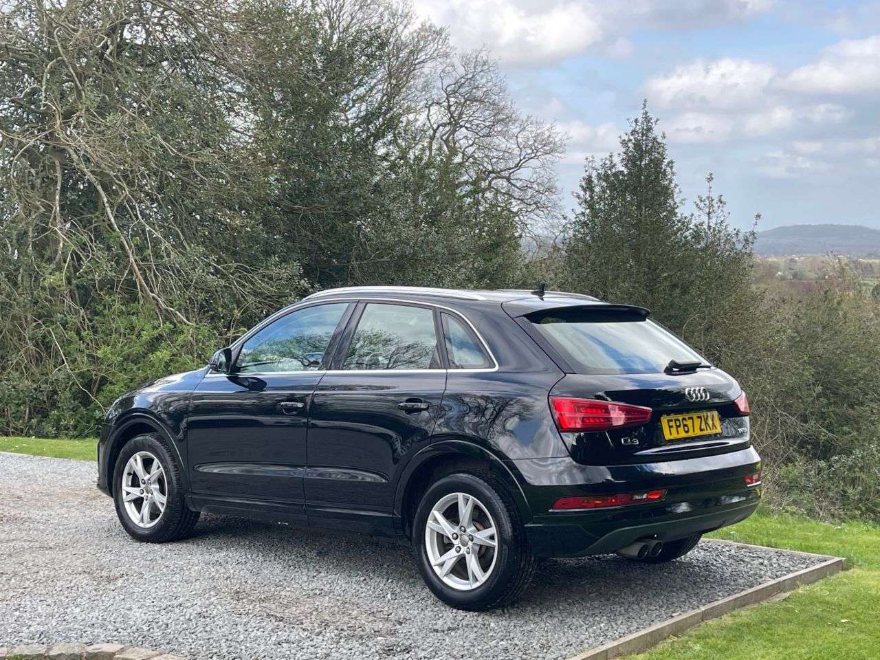 A 2017 AUDI Q3 1.4 TFSI CoD Sport SUV 5dr Petrol S Tronic Euro 6 (s/s) (150 ps) A 2017 AUDI Q3 1.4 TFSI CoD Sport SUV 5dr Petrol S Tronic Euro 6 (s/s) (150 ps)