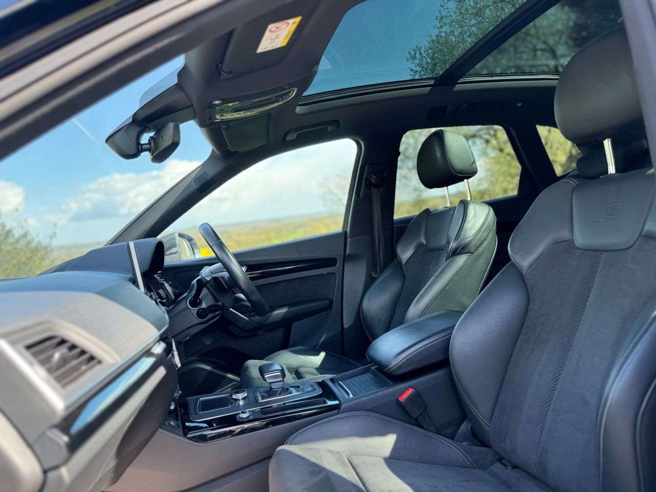 A 2020 AUDI Q5 2.0 TFSI 45 Black Edition SUV 5dr Petrol S Tronic quattro Euro 6 (s/s) (245 A 2020 AUDI Q5 2.0 TFSI 45 Black Edition SUV 5dr Petrol S Tronic quattro Euro 6 (s/s) (245