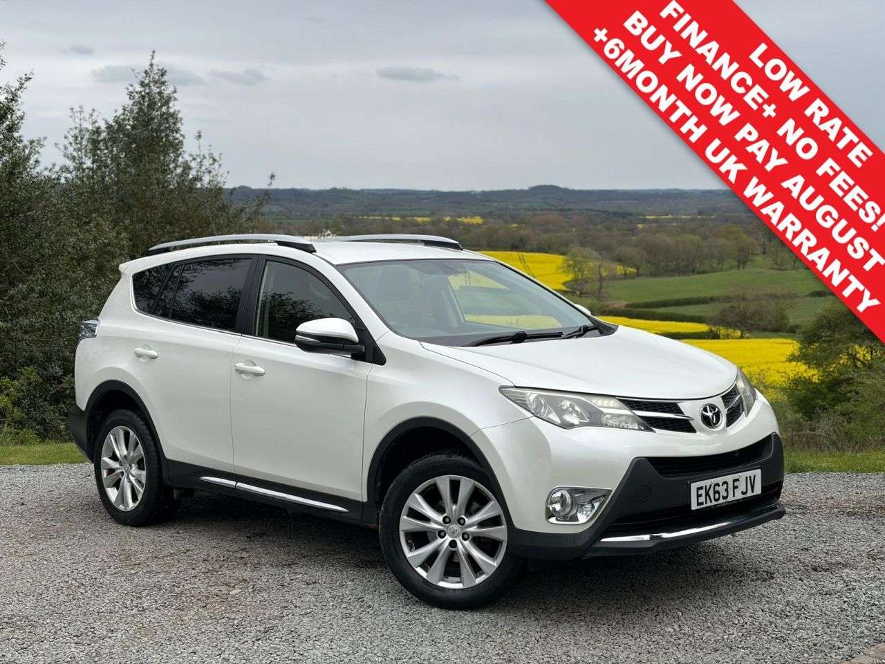 A 2013 TOYOTA RAV4 2.2 D-CAT Invincible SUV 5dr Diesel Auto 4WD Euro 5 (150 ps) A 2013 TOYOTA RAV4 2.2 D-CAT Invincible SUV 5dr Diesel Auto 4WD Euro 5 (150 ps)
