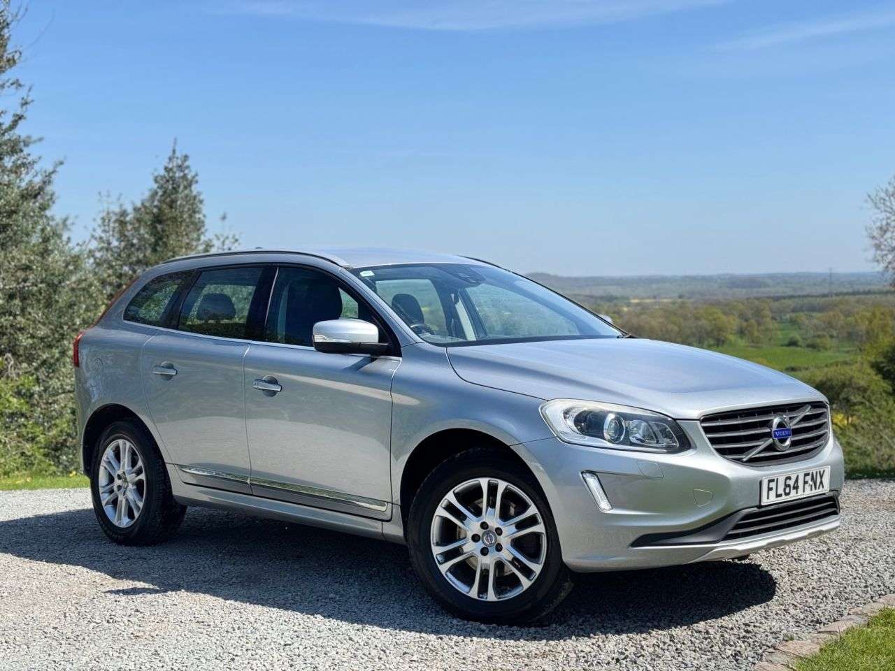 A 2014 VOLVO XC60 2.0 D4 SE Lux Nav SUV 5dr Diesel Manual Euro 6 (s/s) (181 ps) A 2014 VOLVO XC60 2.0 D4 SE Lux Nav SUV 5dr Diesel Manual Euro 6 (s/s) (181 ps)