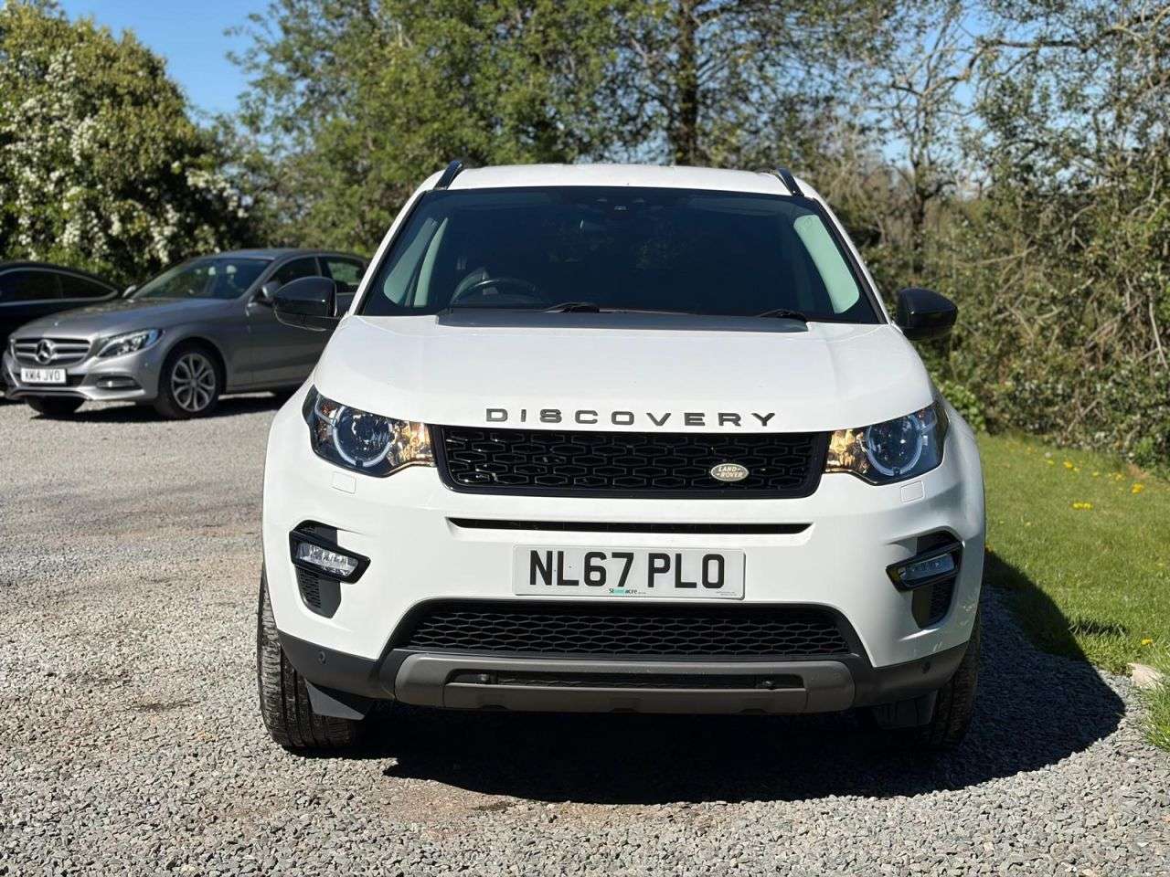 A 2018 LAND ROVER DISCOVERY SPORT 2.0 TD4 SE Tech SUV 5dr Diesel Auto 4WD Euro 6 (s/s) (180 ps) A 2018 LAND ROVER DISCOVERY SPORT 2.0 TD4 SE Tech SUV 5dr Diesel Auto 4WD Euro 6 (s/s) (180 ps)