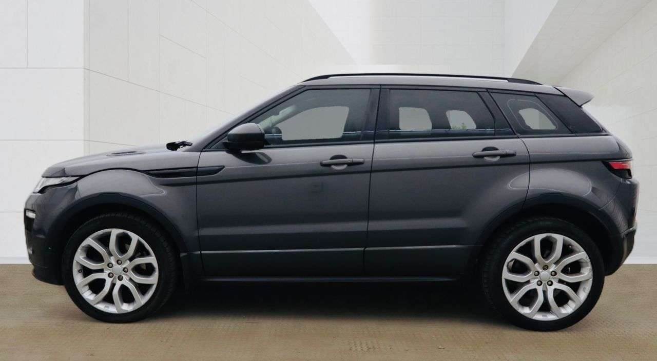 A 2016 LAND ROVER RANGE ROVER EVOQUE 2.0 TD4 HSE Dynamic Lux SUV 5dr Diesel Auto 4WD Euro 6 (s/s) (180 ps) A 2016 LAND ROVER RANGE ROVER EVOQUE 2.0 TD4 HSE Dynamic Lux SUV 5dr Diesel Auto 4WD Euro 6 (s/s) (180 ps)
