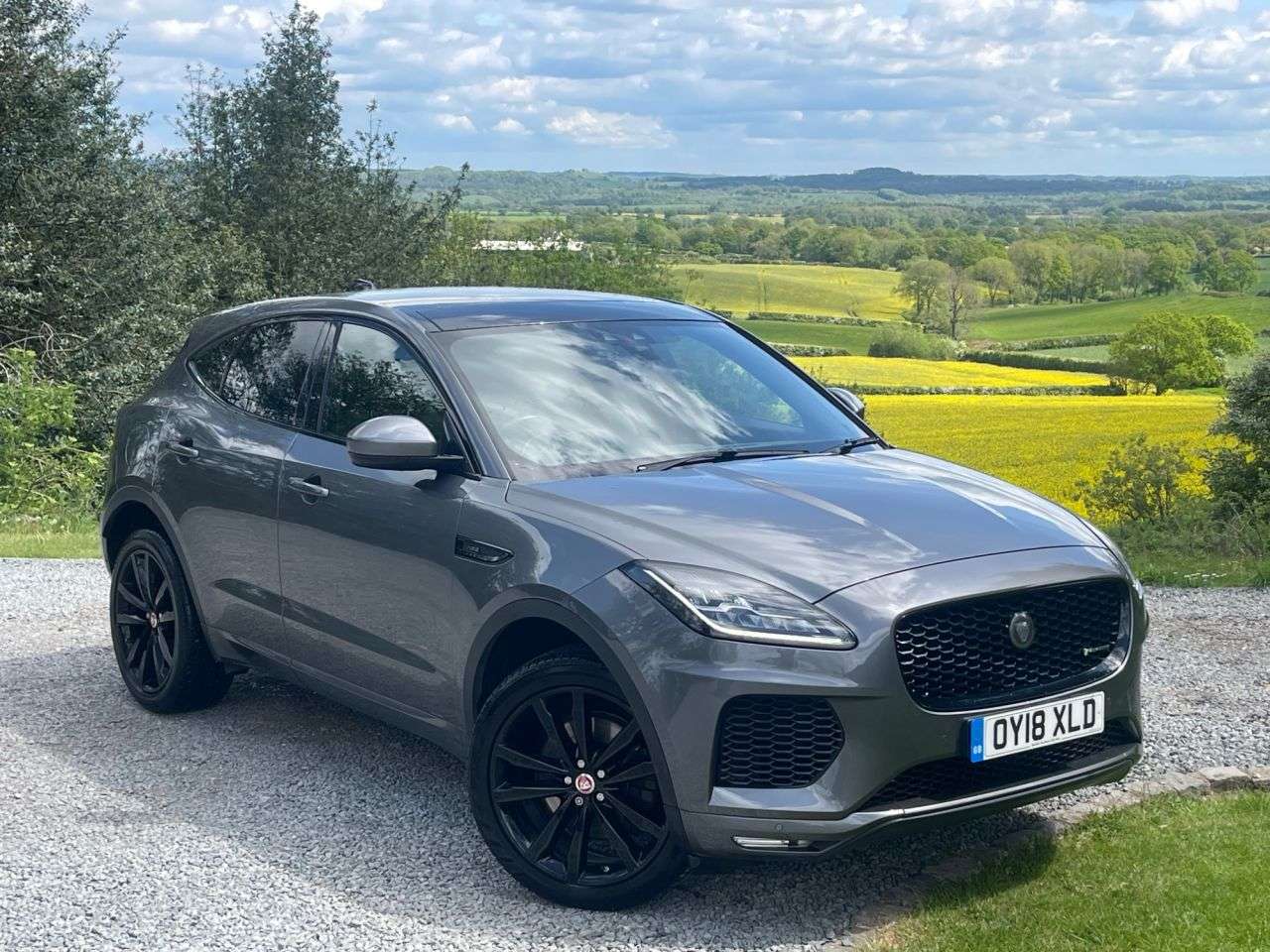 A 2018 JAGUAR E-PACE 2.0 P300 R-Dynamic HSE SUV 5dr Petrol Auto AWD Euro 6 (s/s) (300 ps) A 2018 JAGUAR E-PACE 2.0 P300 R-Dynamic HSE SUV 5dr Petrol Auto AWD Euro 6 (s/s) (300 ps)