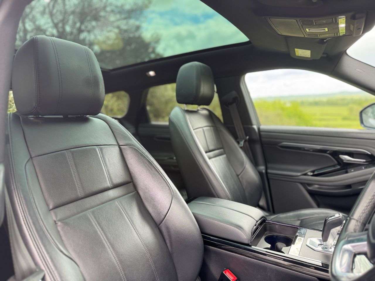 2019 LAND ROVER RANGE ROVER EVOQUE 2019 LAND ROVER RANGE ROVER EVOQUE