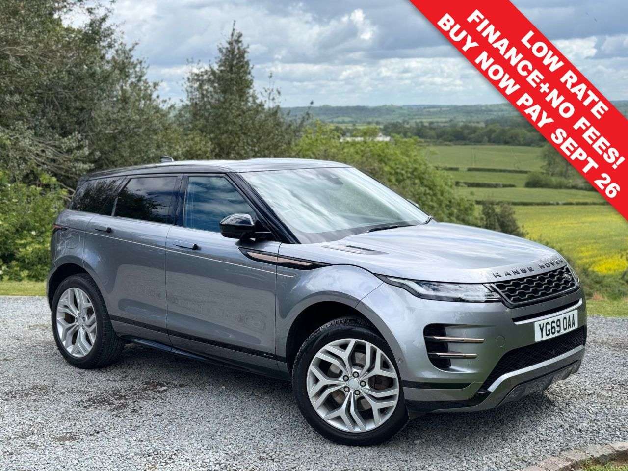 A 2019 LAND ROVER RANGE ROVER EVOQUE 2.0 D180 R-Dynamic SE SUV 5dr Diesel Auto 4WD Euro 6 (s/s) (180 ps) A 2019 LAND ROVER RANGE ROVER EVOQUE 2.0 D180 R-Dynamic SE SUV 5dr Diesel Auto 4WD Euro 6 (s/s) (180 ps)