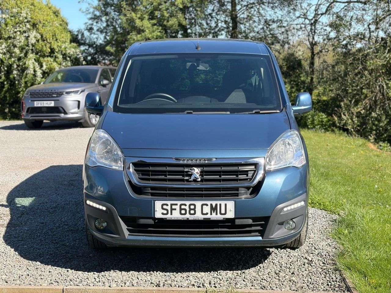 A 2018 PEUGEOT HORIZON 1.6 BlueHDi Active MPV 5dr Diesel ETG Euro 6 (s/s) (100 ps) A 2018 PEUGEOT HORIZON 1.6 BlueHDi Active MPV 5dr Diesel ETG Euro 6 (s/s) (100 ps)