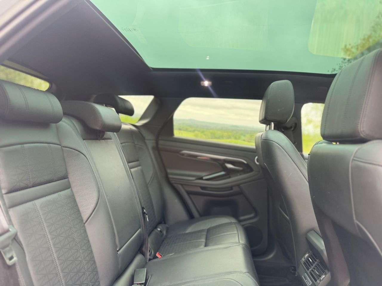 2019 LAND ROVER RANGE ROVER EVOQUE 2019 LAND ROVER RANGE ROVER EVOQUE