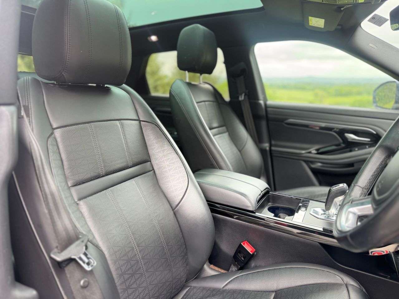 2019 LAND ROVER RANGE ROVER EVOQUE 2019 LAND ROVER RANGE ROVER EVOQUE