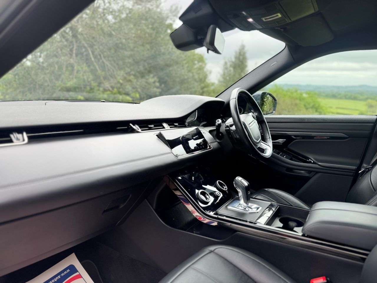 2019 LAND ROVER RANGE ROVER EVOQUE 2019 LAND ROVER RANGE ROVER EVOQUE