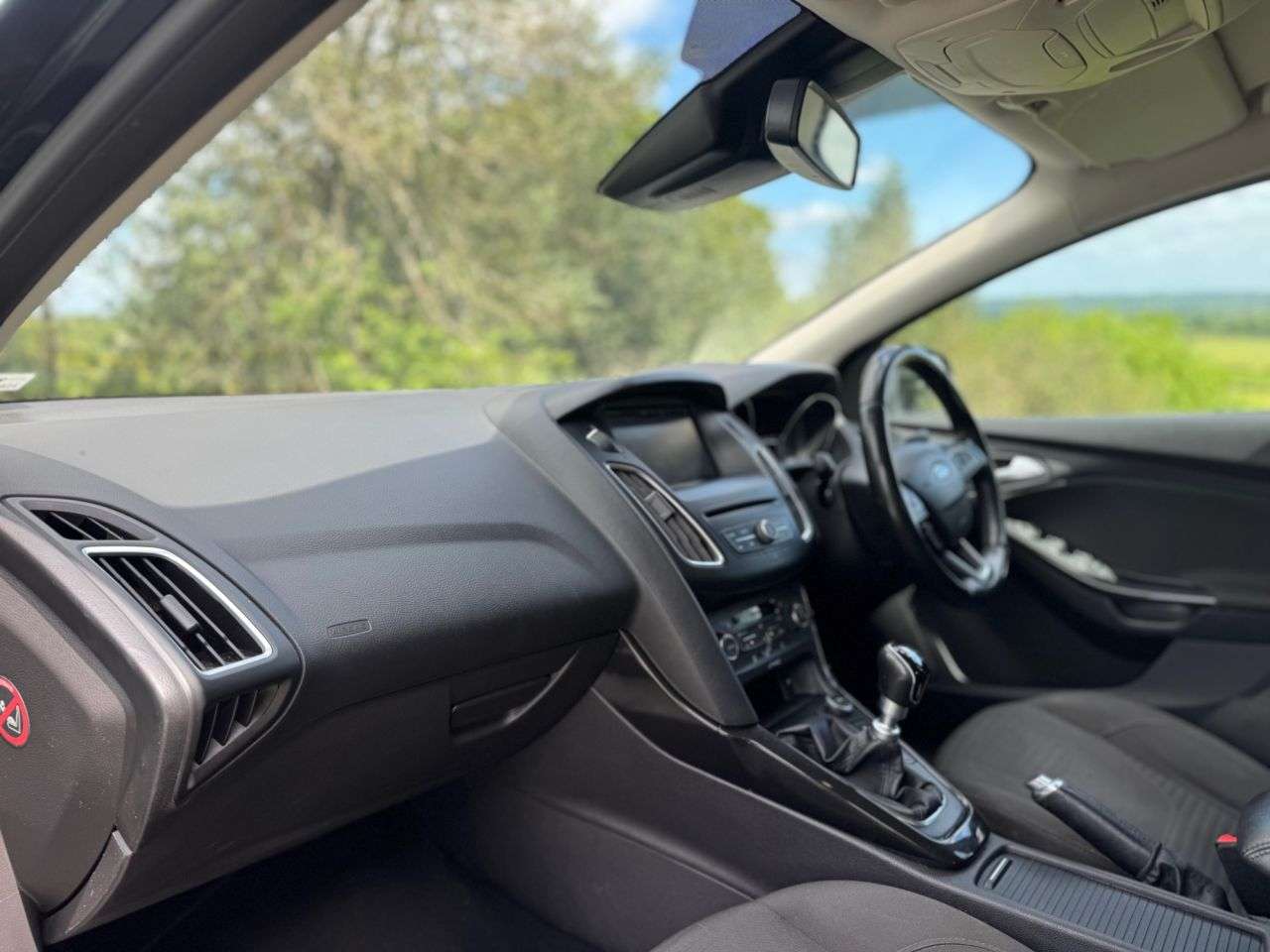 A 2011 TOYOTA AVENSIS 2.0 D-4D TR Saloon 4dr Diesel Manual Euro 5 (126 ps) A 2011 TOYOTA AVENSIS 2.0 D-4D TR Saloon 4dr Diesel Manual Euro 5 (126 ps)